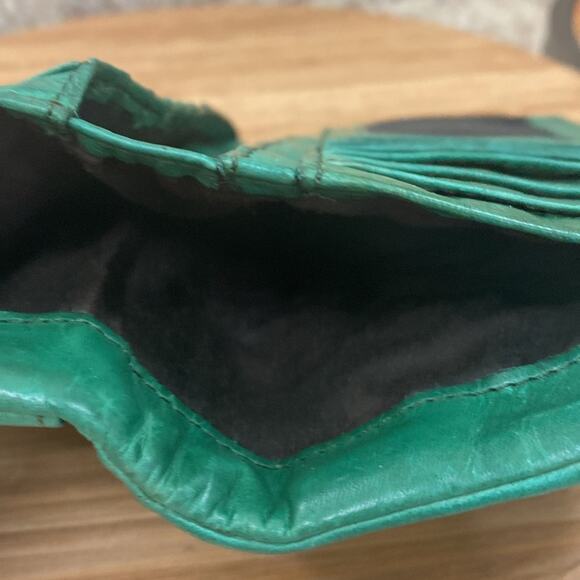 Genicci green distressed leather wallet - Picture 4 of 6